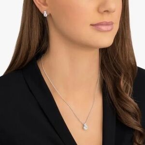 Swarovski Necklace women's one size fits all